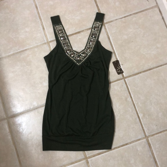 Sleeveless Jeweled V-neck Top - Picture 2 of 6